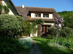 B&B / Chambres d'hotes Maison D'hotes Les Coquelicots : photos des chambres