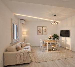 Neos Kosmos Studio Supreme Grand