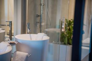 B&B / Chambres d'hotes La Villa Guy & Spa - Les Collectionneurs : photos des chambres