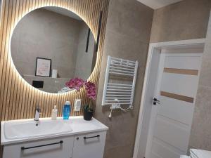NEW APARTMENT Krakowska 29- przestronny, z widokiem i balkonem
