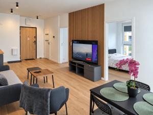 NEW APARTMENT Krakowska 29- przestronny, z widokiem i balkonem