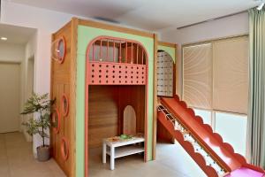 Afiniti 2BR - Slide n Seek - Legoland 300m