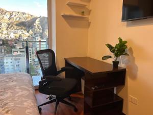 Luxury Apartment - City Views, Gym, Work & Mall