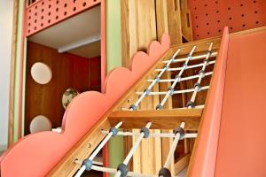 Afiniti 2BR - Slide n Seek - Legoland 300m