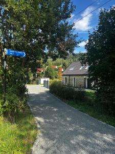 Rędziny 11 nad potokiem