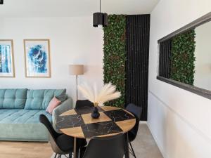 Spyro Apartment- Private rooftop terrace, jacuzzi & seaview