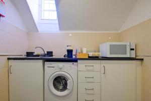 Velvet Chiado 2BR Apartment