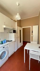 Best Price Guaranteed - Affordable Rooms - 24H Check-in - Genova Center