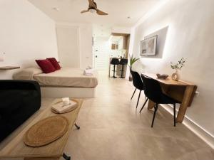 Estudio con terraza y piscina en Benalmádena Costa