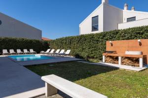 Casa Leon by Briskva