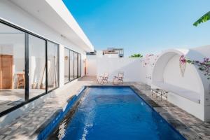 Artsya Villa - New &Modern 2BR Tropical Canggu Private Pool Villa