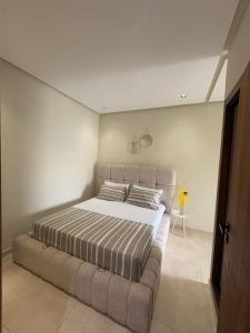 Beach Apartment with Pools, Gym & Parking - Beachland Residence