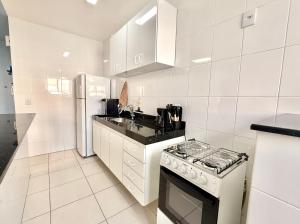 Apartamento central com suíte e 3 Smart TVs 43 pol - UFV a 1 km