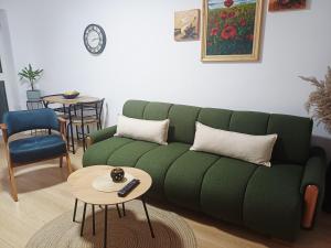 Regis Apartment