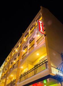 Le Hua Hotel
