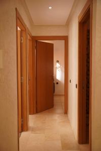 Stylish 2BR Apartment with Pool Access