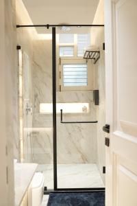 Blue Olive Stays - Modern Heritage 2BHK in Jaipur