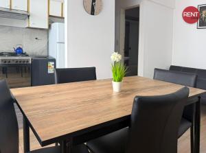 Rent2888 Emilio Mitre