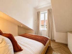 Bairro Alto Duplex | AC | 4 Guest | 2 Baths