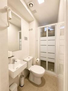 Bairro Alto Duplex | AC | 4 Guest | 2 Baths