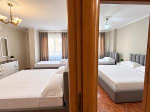 Central Tirana 2BR l Big Balcony l Free Parking