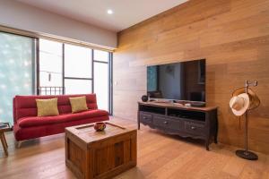 Oaxaca-Inspired 3BR Heated Pool in Roma Norte