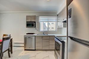 2 Bedrooms close to the subway andservices