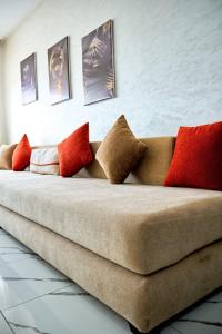Cozy & ensoleillé, sans vis à vis à 5 min des gares