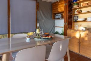 My Dalmatia - Beach Apartment Slanica with private parking
