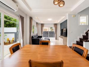 Fully Renovated 4Bdr home in Supalai Essence