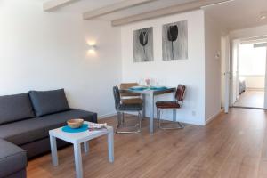 Residence Flower Market