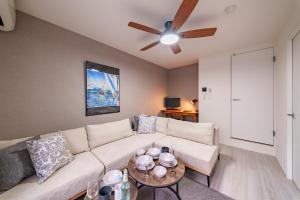 ZUSHI BEACH BASE 逗子ビーチベース - Near Kamakura, 1 min to Beach & Desk