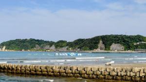 ZUSHI BEACH BASE 逗子ビーチベース - Near Kamakura, 1 min to Beach & Desk