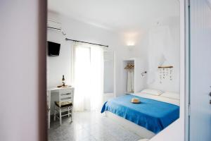 Venia's Guesthouse Milos Greece