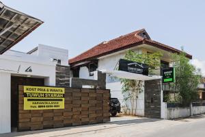 Urbanview Hotel Syariah House of Tuwuh by RedDoorz