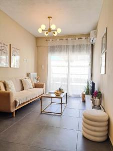 Elegant City Center Apartment