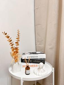 Del Serene Cozy Minimalist Staycation at Shore C1