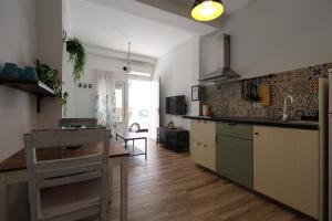 Galicia A - Renovated Studio with Patio in Arroyo de la Miel Centre