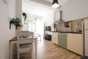 Galicia A - Renovated Studio with Patio in Arroyo de la Miel Centre