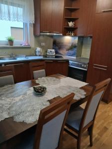 Apartament z ogrodem, 20 metrów od plaży