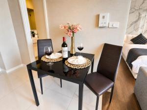 Cozy 1BR with sofa bed - Infinity Pool Sathorn