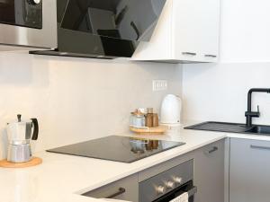 Top Location 3BR , 2BR, communal pool