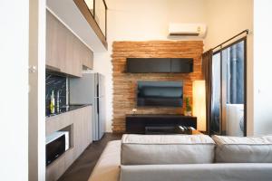 Luxury Loft Duplex 5 mins to BTS Fast Wi-Fi