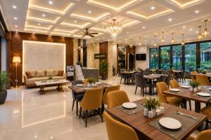 Hotel Aroma View Near Igi Airport Delhi With Free Airport Pic Up Or Drop