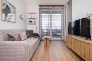 Łódź Fabryczna Signature Apartment by BookingHost