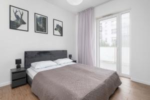 Przestronny Apartament z Tarasem by Noclegi Renters