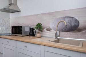 Przestronny Apartament z Tarasem by Noclegi Renters