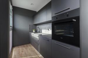 Black - 77 Apartments Wigury - Dostęp na KOD - Parking - Centrum - Blisko Piotrkowska - Galeria - Klimatyzacja - FV - NOWOŚĆ - NEW