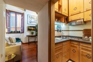 CS Spanish Steps Historic Loft