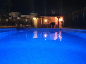 Villa, Elegancia junto al Mar con Piscina privada